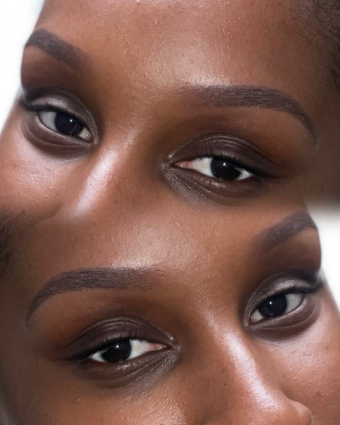 Close up of brow transformation after powder brows treatment